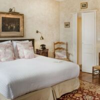 Le Clair de la Plume