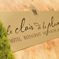 Le Clair de la Plume