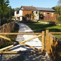 Allée et façade sud