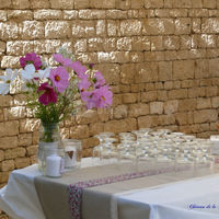 Bouquets sur buffet de cocktail