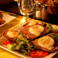 Hall's Beer Tavern
