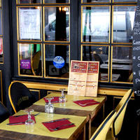 Hall's Beer Tavern