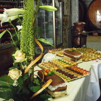 Apéritif de mariage à la cave