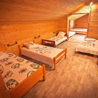 Les Chalets de l'Oust, étage, chambre 2 en enfilade