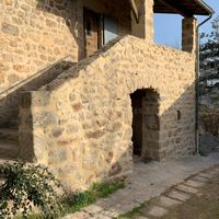 L’entrée d’un gîte et des caves