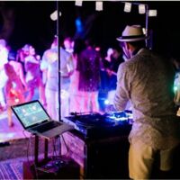 DJ sur demande avec programme musical à la carte
