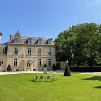 Réunion dans le parc du Château