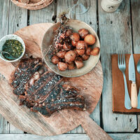 Côte de Bœuf grillée aux sarments de vigne