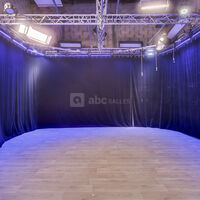 STUDIO 10