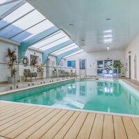 Piscine couverte et chaufée