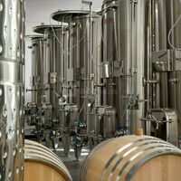 LES CUVES ET LES BARRIQUES