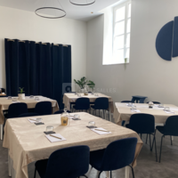 Salle de reunion format ilot