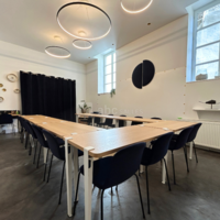 Salle de réunion format U