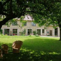 Le gite  - vue du jardin