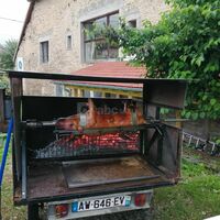 Porcelet à la broche - cuisson sur place