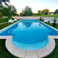 Piscine chauffée et sécurisée
