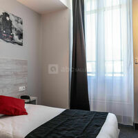 Chambre du Brit Hotel Grenoble Suisse et Bordeaux