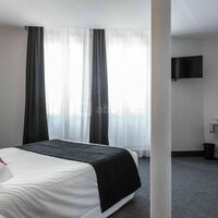 Chambredu Brit Hotel Grenoble Suisse et Bordeaux