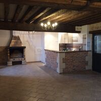 Le côté bar -salle vide