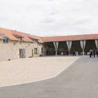 La cour vue sur le Préau