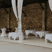 Déco préau lors d'un mariage