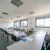 Salle réunion Saint Exupéry < 25 personnes