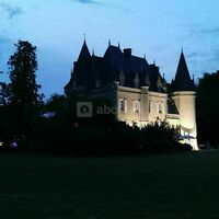 Château de nuit éclairé