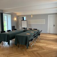 Grand salon du chateau en configuration réunion