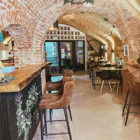 Cave Bar Atypique