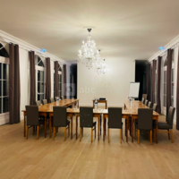 Salle de réunion - tables en U... (RDC orangerie)