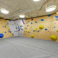 Espace escalade débutants (sous-sol)