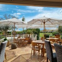 Terrasse extérieure restaurant