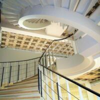 Escalier central de la galerie