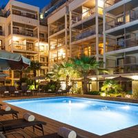 Neho Suites Cannes Croisette ****