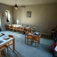 Salle du fond en disposition assise