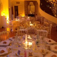 Diner assis ambiance ambre