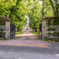 Entrée du chateau avec accès au parc