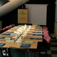 SALLE ST LEU