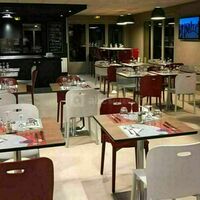 SALLE DE RESTAURANT