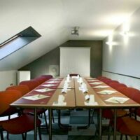 SALLE SAINT LEU