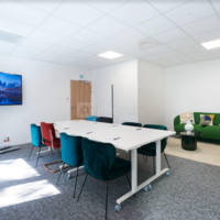 SALLE 102
