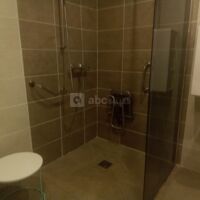 Salle de bains chambre 1 pmr