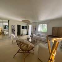 Villa Rochelaise au C Ur du Lafond