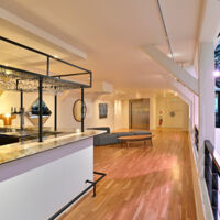 MEZZANINE ET BAR