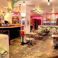 Salle principale avec son bar à Cocktails !