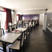 Le Trianon By Authentik Bistrot