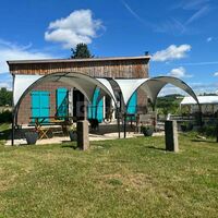 La guinguette vue de l'extérieur