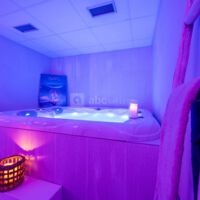 Jacuzzi