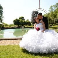 Nos maries sur la balancelle
