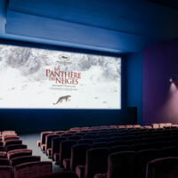 Salle de Cinéma. Entièrement rénové en 2019, Les Variétés, seul cinéma historique de Marseille, offre désormais 7 salles climatisées d’un grand confort. Prénommées, chaque salle de projection rend hom
